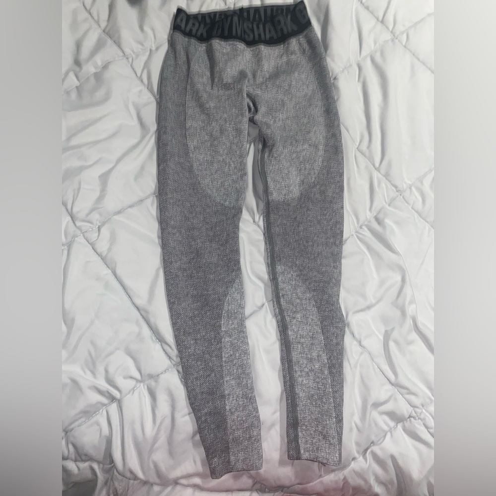 Gymshark flex leggings (charcoal mark/black)